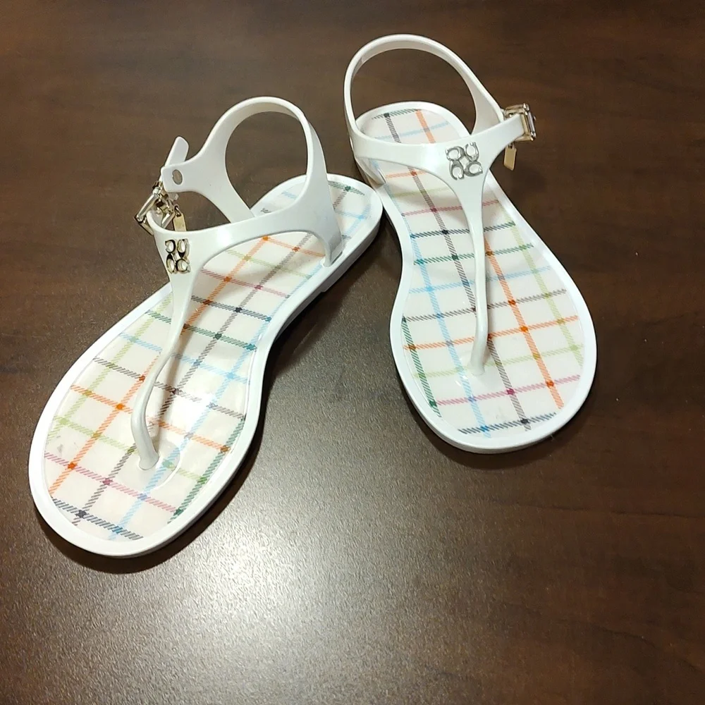 NWT Coach Lala White Silver Logo Casual Sandals/Thong Women Size 8B Casual - Picture 7 of 7